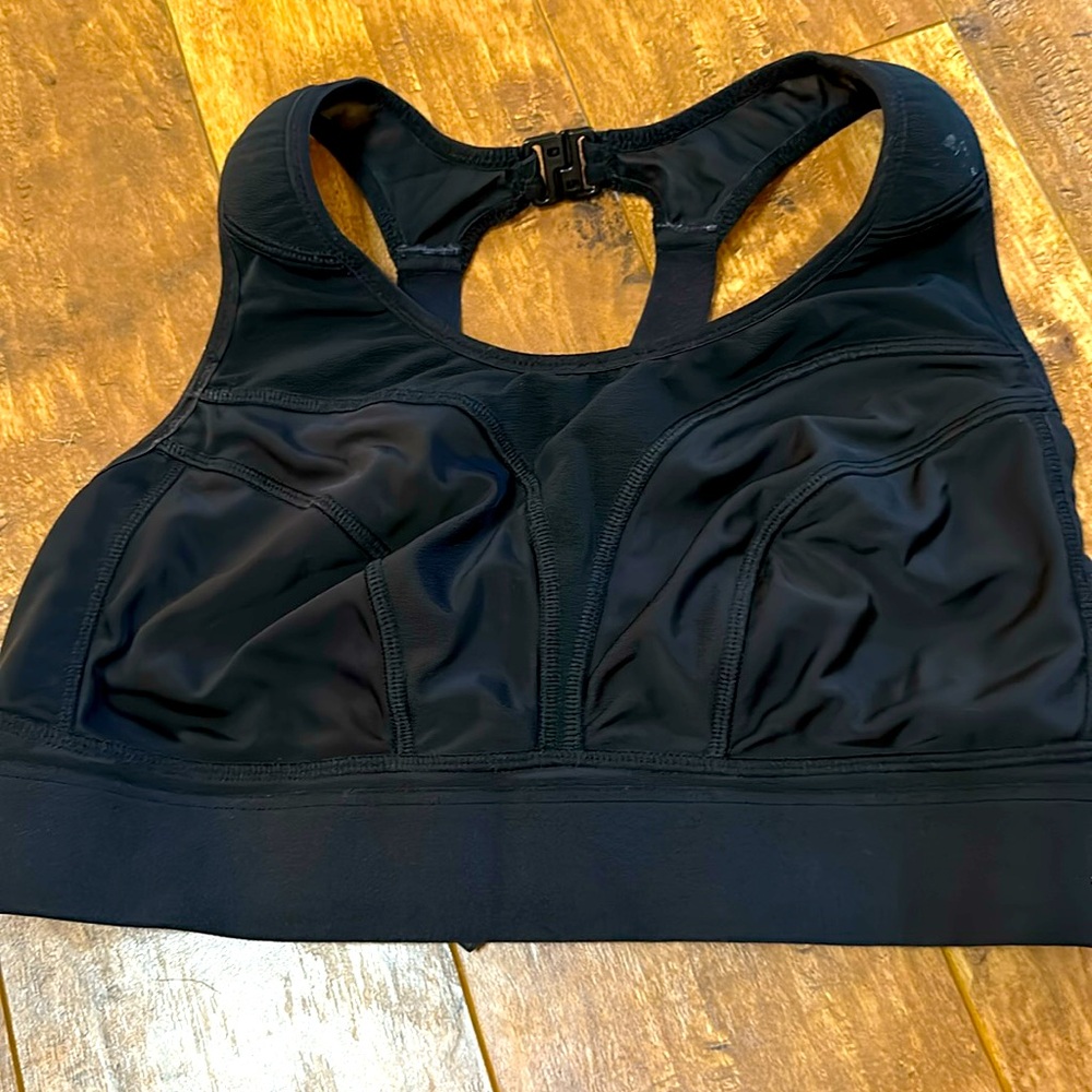 F&F adjustable sports bra non padded size 36D